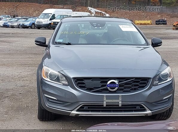 YV4612UM9G2000557 2016 VOLVO S60 CROSS COUNTRY Gray წინა ხედი