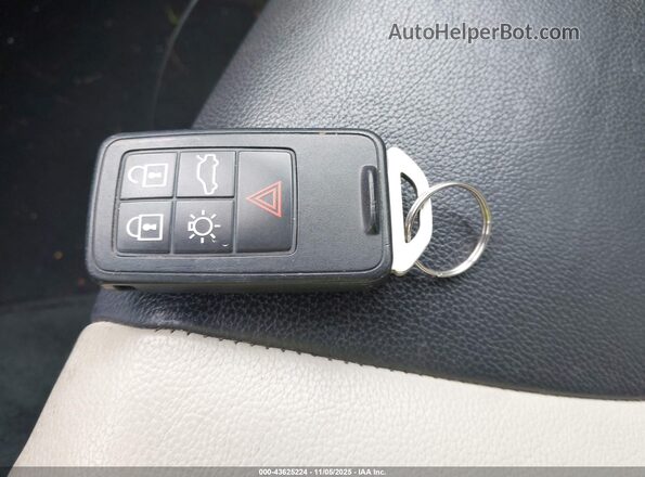 YV4612UM9G2000557 2016 VOLVO S60 CROSS COUNTRY Gray წინა პანელის ხედი
