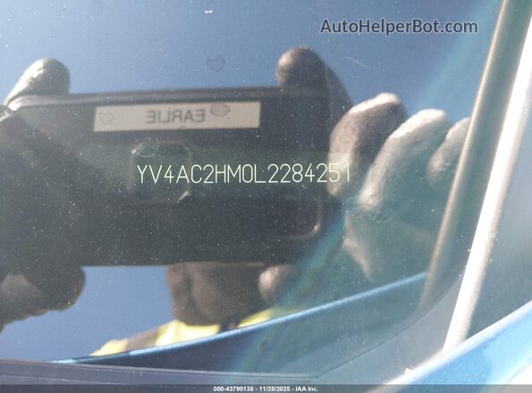 YV4AC2HM0L2284251 2020 VOLVO XC40 Blue 