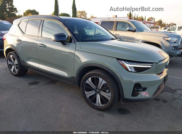 YV4ED3UL9P2108340 2023 VOLVO XC40 RECHARGE PURE ELECTRIC Green Front right
