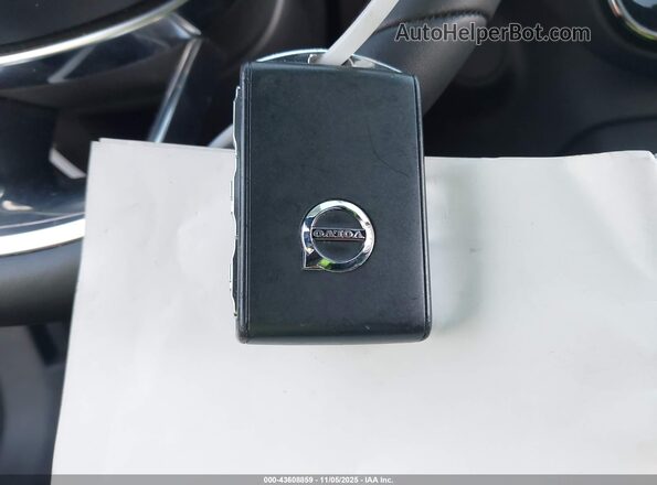 YV4ED3UL9P2108340 2023 VOLVO XC40 RECHARGE PURE ELECTRIC Green Dashboard view