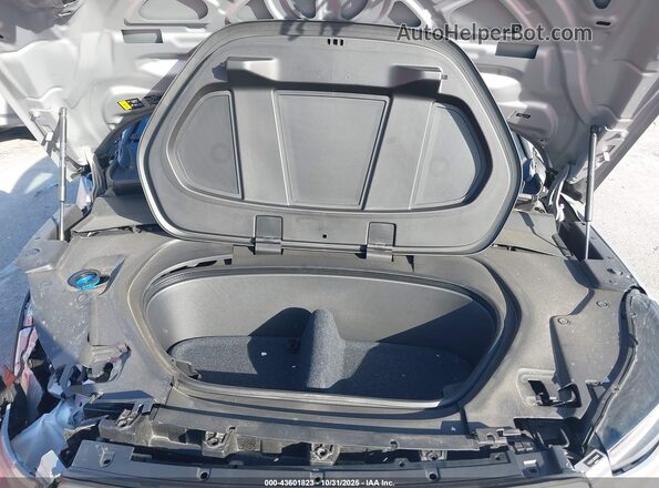 YV4ER3GL3R2096802 2024 VOLVO C40 RECHARGE PURE ELECTRIC Серебряный Вид сзади