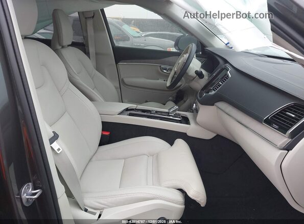 YV4H60CF6R1226694 2024 VOLVO XC90 RECHARGE PLUG-IN HYBRID Gray Vista interior delantera