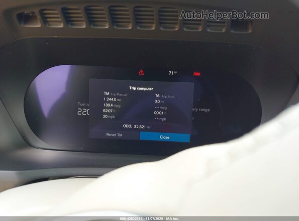 YV4H60CW2P1922272 2023 VOLVO XC90 RECHARGE PLUG-IN HYBRID Синий Вид задних сидений