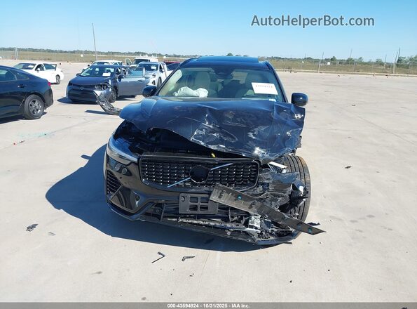 YV4H60RCXS1049604 2025 VOLVO XC60 PLUG-IN HYBRID Черный Вид щитка приборов