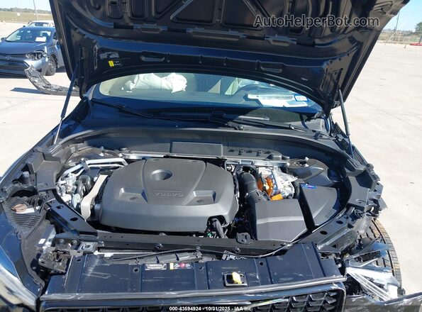 YV4H60RCXS1049604 2025 VOLVO XC60 PLUG-IN HYBRID Черный Вид сзади