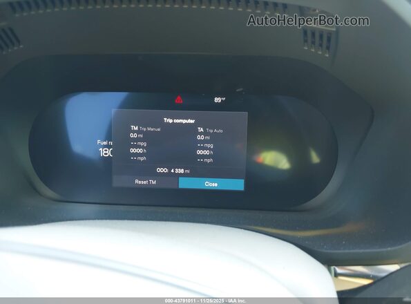 YV4M12RC9S1152800 2025 VOLVO XC60 Blue Widok tylnych siedzeń