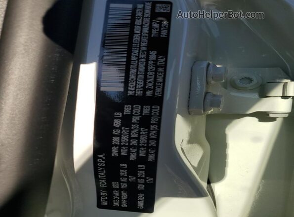 ZACNJDB12PPP18845 2023 JEEP RENEGADE White Engine compartment view