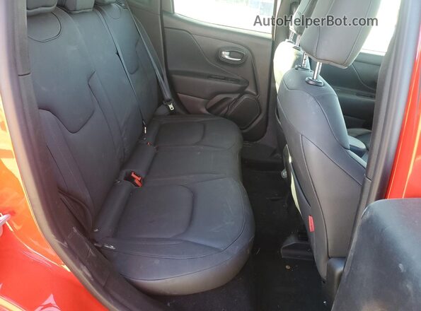 ZACNJDC13PPP73402 2023 JEEP RENEGADE Red უკანა სალონის ხედი