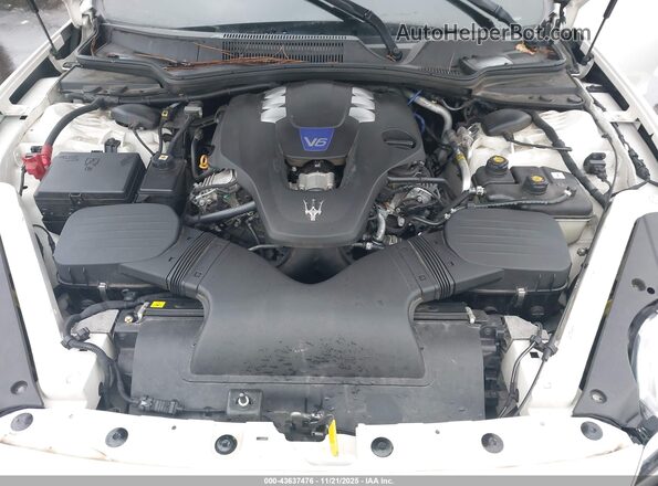 ZAM56RRL4H1230275 2017 MASERATI QUATTROPOR Белый Вид сзади