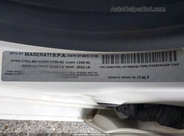 ZAM57RSL1H1206250 2017 MASERATI GHIBLI White Widok komory silnika