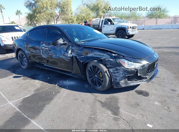 ZAM57XSA9J1286664 2018 MASERATI GHIBLI Черный Передняя правая четверть