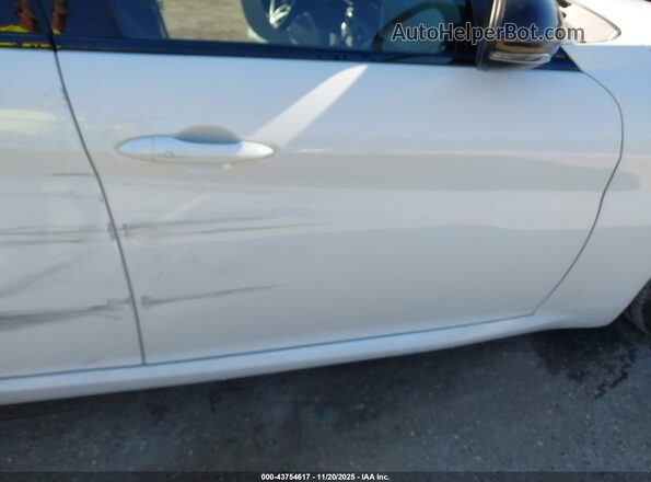ZARFAMANXM7641524 2021 ALFA ROMEO GIULIA White Вид спереду