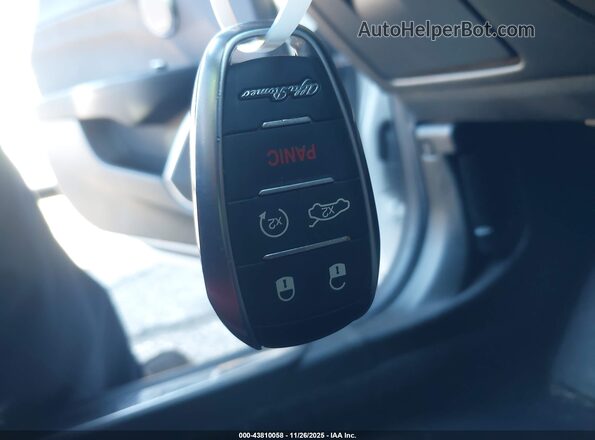 ZARFAMBN0P7668959 2023 ALFA ROMEO GIULIA White წინა პანელის ხედი