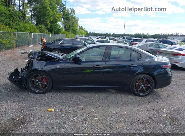 ZARFAMBN8R7684832 2024 ALFA ROMEO GIULIA Black Widok wnętrza 360 stopni