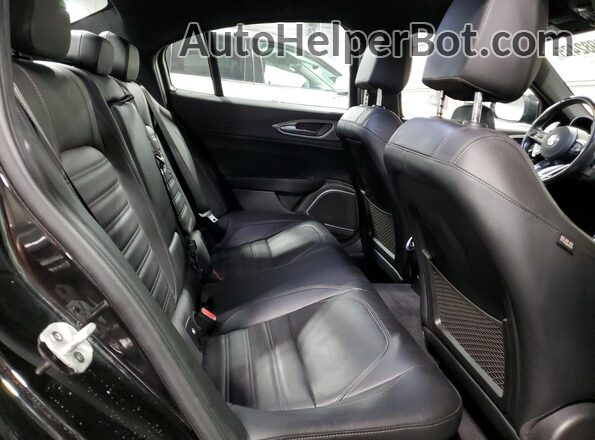 ZARFANBN2L7632660 2020 ALFA ROMEO GIULIA Черный Вид задних сидений