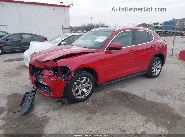 ZASPAKANXM7D18620 2021 ALFA ROMEO STELVIO Red Vista tres cuartos delantera izquierda