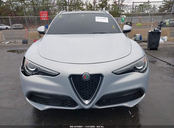 ZASPAKBN0M7D14705 2021 ALFA ROMEO STELVIO Silver Instrument cluster view