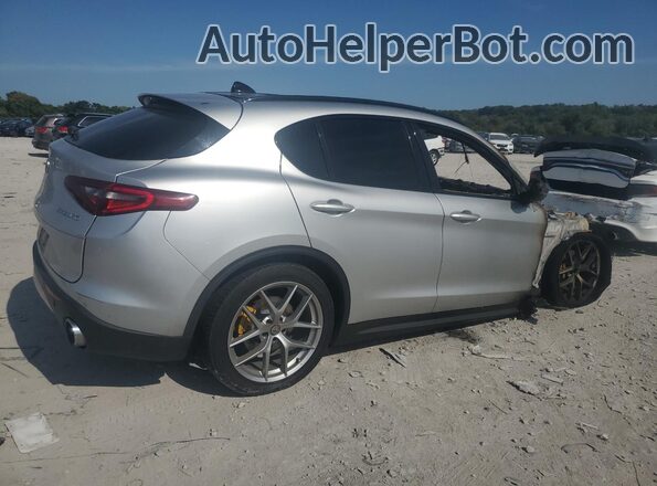 ZASPAKBN8K7C41340 2019 ALFA ROMEO STELVIO Silver Trasero derecho
