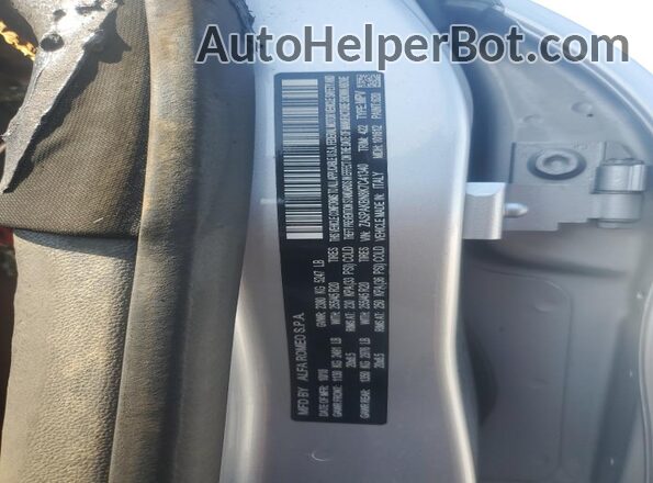 ZASPAKBN8K7C41340 2019 ALFA ROMEO STELVIO Silver Vista del compartimento del motor