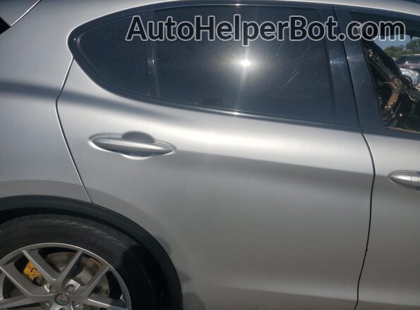ZASPAKBN8K7C41340 2019 ALFA ROMEO STELVIO Silver Vista de los asientos traseros