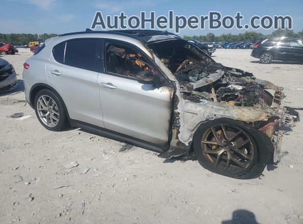 ZASPAKBN8K7C41340 2019 ALFA ROMEO STELVIO Silver Delantero derecho