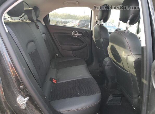 ZFBCFYCB8JP694567 2018 FIAT 500X Черный Вид задней части салона