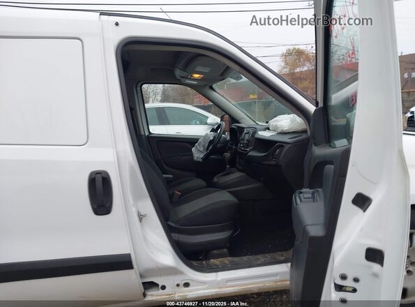ZFBERFBT4G6A99991 2016 RAM PROMASTER CITY Белый Вид салона спереди
