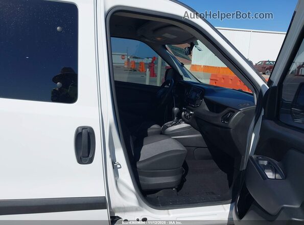 ZFBERFBT6G6C62642 2016 RAM PROMASTER CITY Белый Вид салона спереди