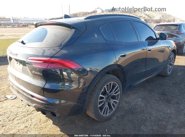 ZN682AVA5P7429445 2023 MASERATI GRECALE Black Trasero derecho