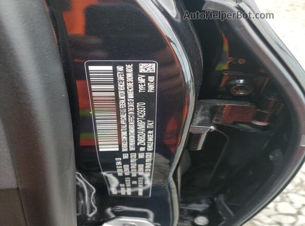 ZN682AVM8P7429370 2023 MASERATI GRECALE Black Панорамний вид салону 360°