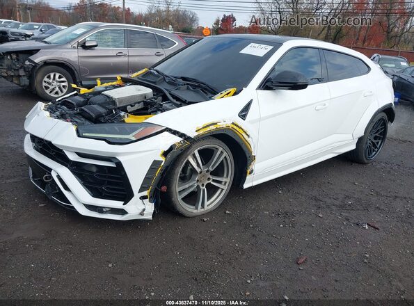 ZPBUA1ZL8KLA01117 2019 LAMBORGHINI URUS White Przód lewy