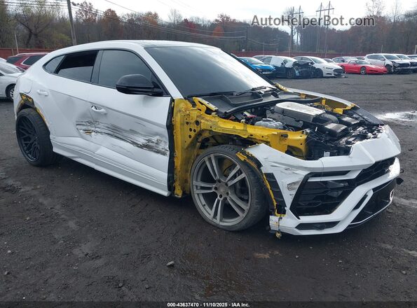 ZPBUA1ZL8KLA01117 2019 LAMBORGHINI URUS White Widok z przodu