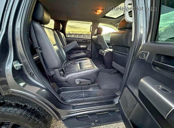 5TDEY5B10MS182254 2021 TOYOTA SEQUOIA Серый Вид салона спереди