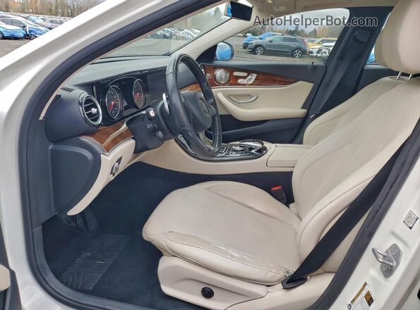 WDDZF4KB5HA130797 2017 MERCEDES-BENZ E Белый Вид панели приборов