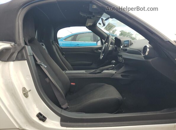JC1NFAEK9H0102197 2017 FIAT 124 White Vista interior trasera