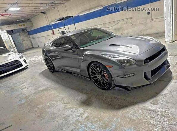 JN1AR5BF9RM220402 2024 NISSAN GT-R Gray Rear left