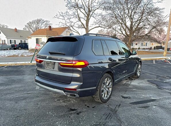 5UXCW2C07L9C59962 2020 BMW X7 Серый Вид спереди