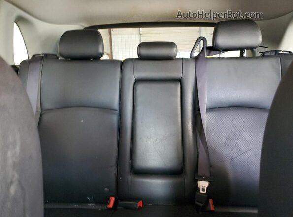 JA4AP4AW0HZ036654 2017 MITSUBISHI OUTLANDER Красный Вид задней части салона
