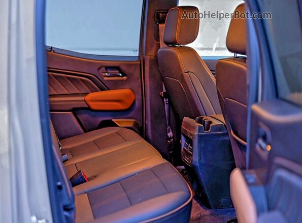 1GTP6DEK4R1238861 2024 GMC CANYON Оранжевый Вид салона спереди