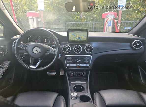 WDCTG4GB6JJ419015 2018 MERCEDES-BENZ GLA Серый Вид задних сидений