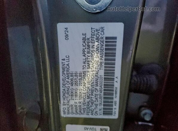 19UUB5F48SA000331 2025 ACURA TLX Gray Vista del compartimento del motor
