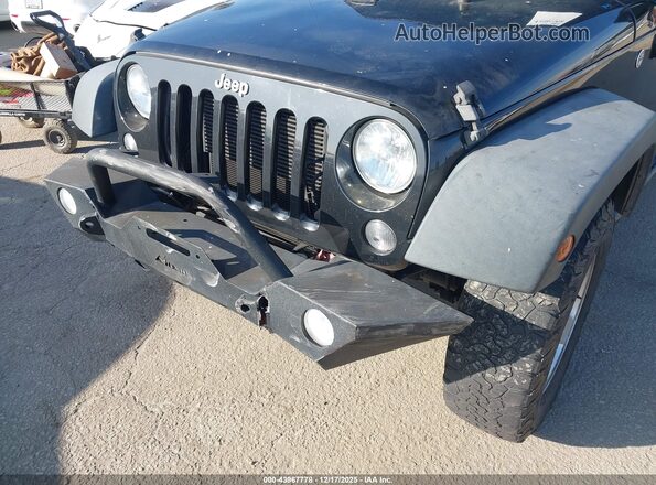 1C4BJWDG0GL128120 2016 JEEP WRANGLER UNLIMITED Black Front view