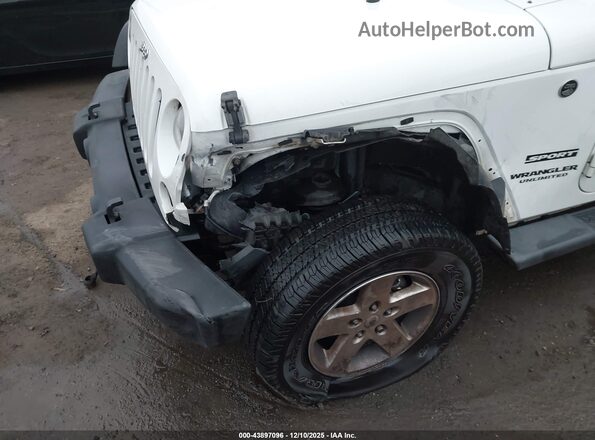 1C4BJWDG9HL576826 2017 JEEP WRANGLER UNLIMITED Белый Вид спереди
