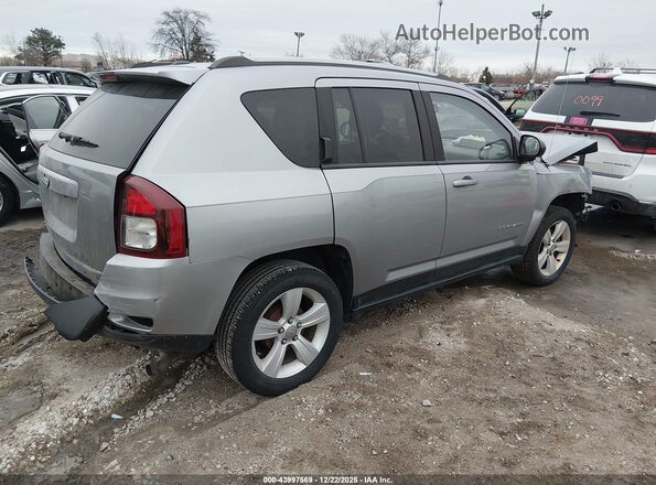 1C4NJCBA1GD611538 2016 JEEP COMPASS Silver Trasero derecho