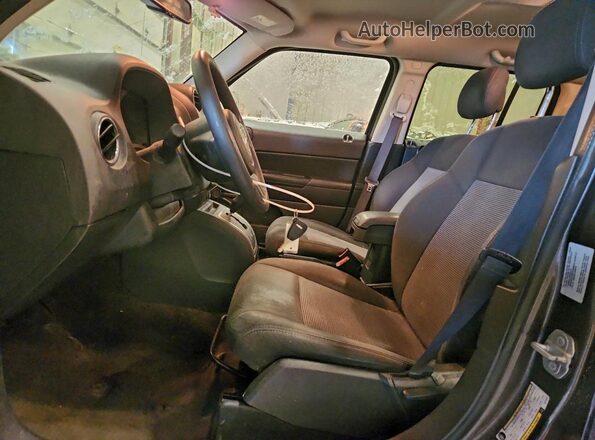 1C4NJPBB2GD754921 2016 JEEP PATRIOT Серый Вид салона спереди