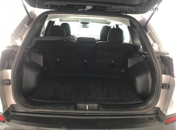 1C4PJMCB7MD188191 2021 JEEP CHEROKEE  Вид задней части салона