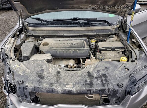 1C4PJMLB2LD551897 2020 JEEP CHEROKEE Серебряный Вид подкапотного пространства