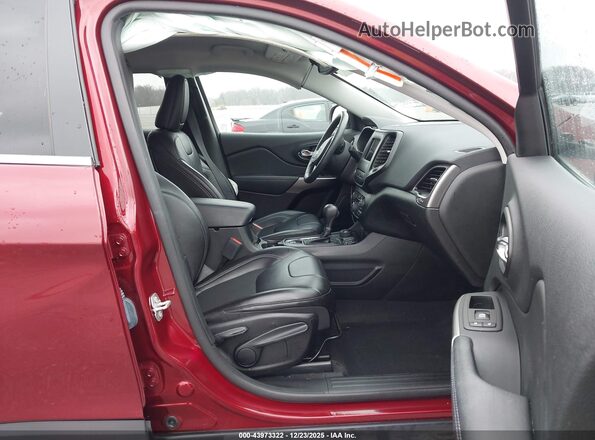 1C4PJMLB6MD216448 2021 JEEP CHEROKEE Maroon წინა სალონის ხედი