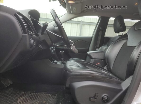 1C4PJMLX5KD350411 2019 JEEP CHEROKEE Silver Սալոնի դիմացի տեսք